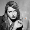 Анимация картинки девушки с сигаретой
