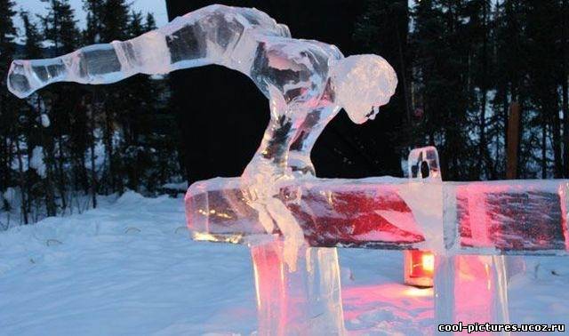 Скульптура из льда